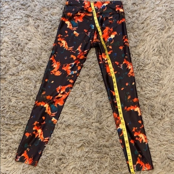 Joy Lab Women’s Black Yoga Workout Running Leggings Multi Colored Print SMALL - Picture 7 of 9